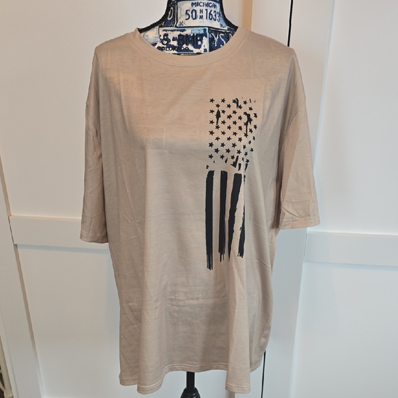 Other - Beige T-Shirt with Black Star and Stripe Design